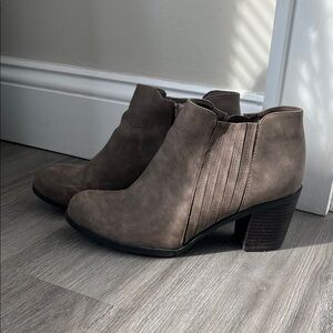 Women’s Ankle Booties